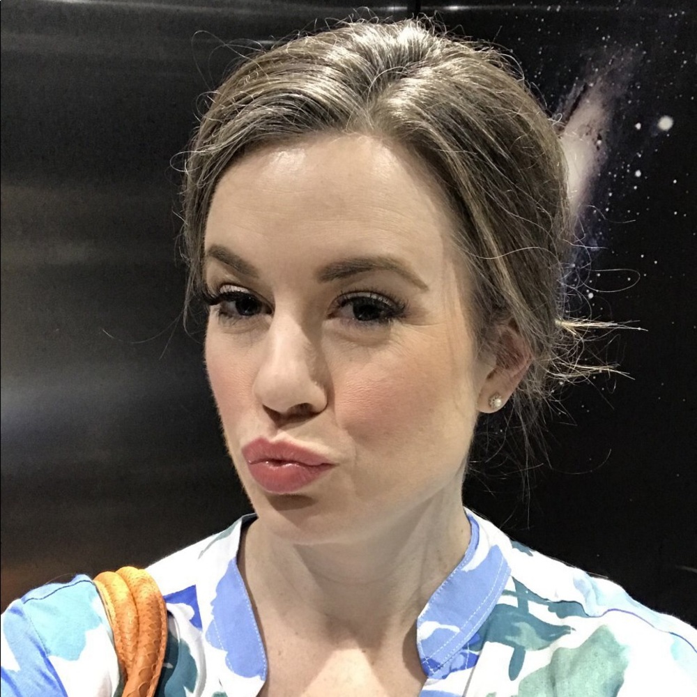 Meet your Posher, Casey